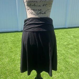 Toad&Co Chaka skirt in black. Size medium. New without tags. Black